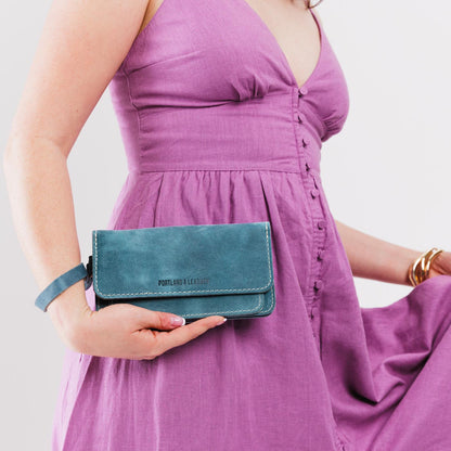 Aqua | Leather wallet clutch with wristlet and magnetic closure